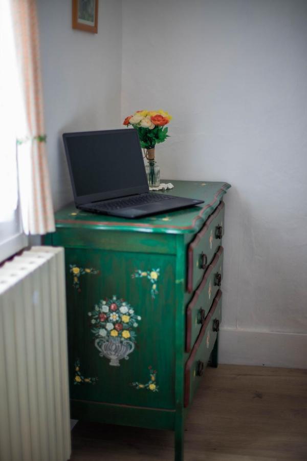 Apartament The Vintage Bed And Broc' Saint-Calais Zewnętrze zdjęcie